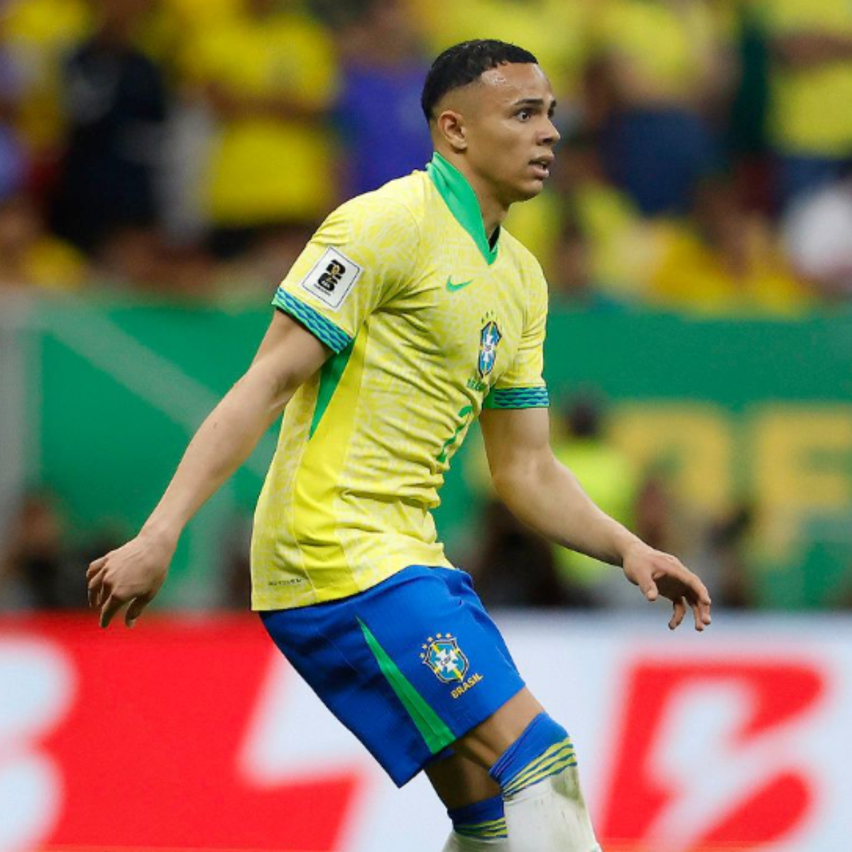 Wesley é nova baixa por lesão, e Ancelotti convoca Vanderson para a próxima Data Fifa
