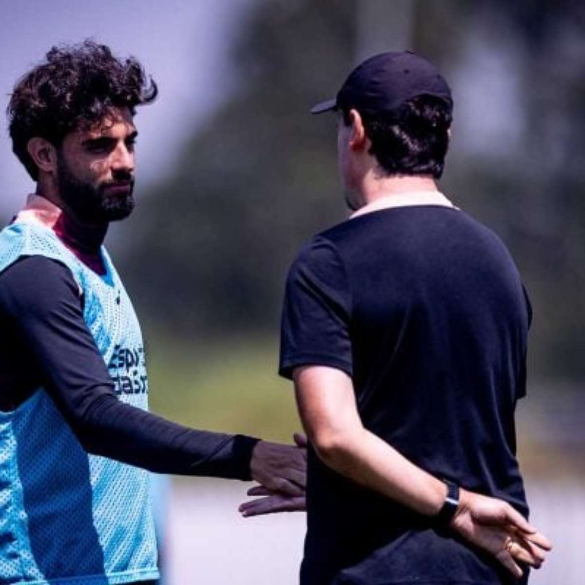 Yuri Alberto inicia transição e participa de treino do Corinthians