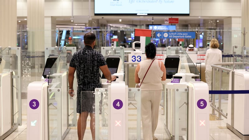 A Nova Zelândia alivia o aviso de viagem para os EAU, impulsionando o setor do turismo em recuperação.