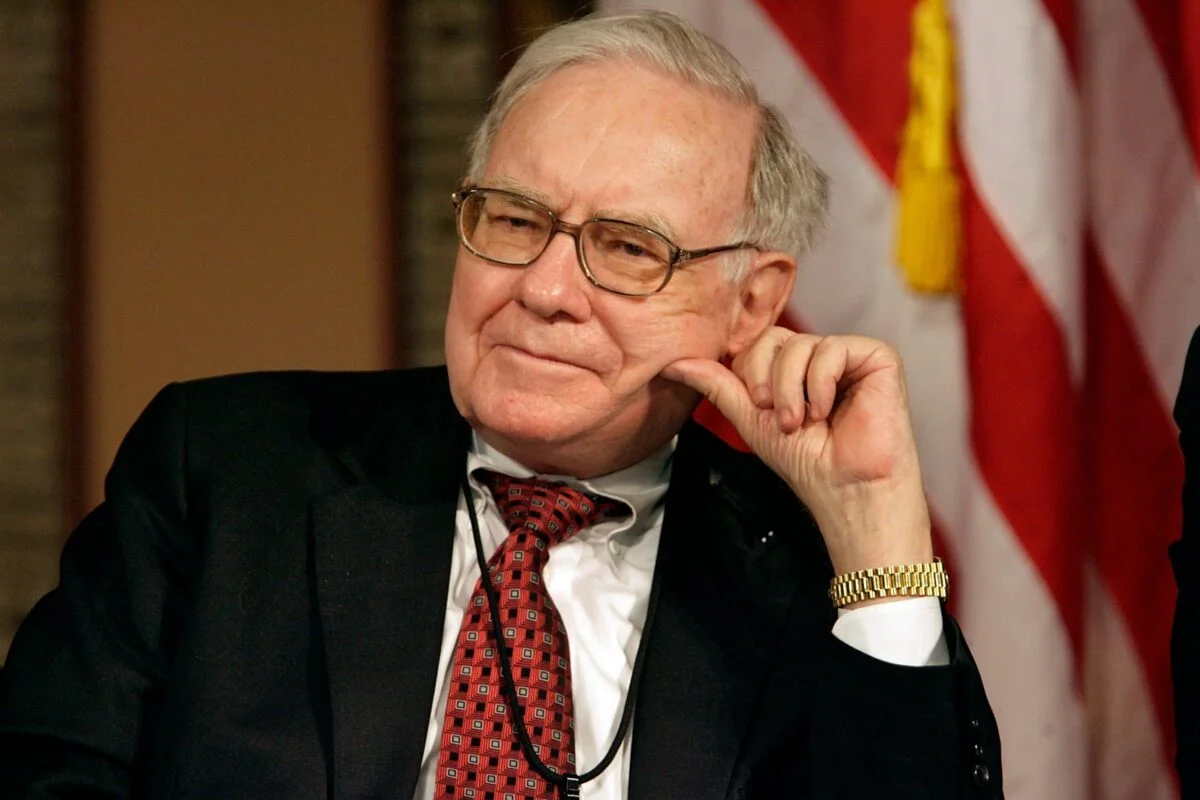 Megainvestidor Warren Buffett se aposenta e filho assume Berkshire Hathaway