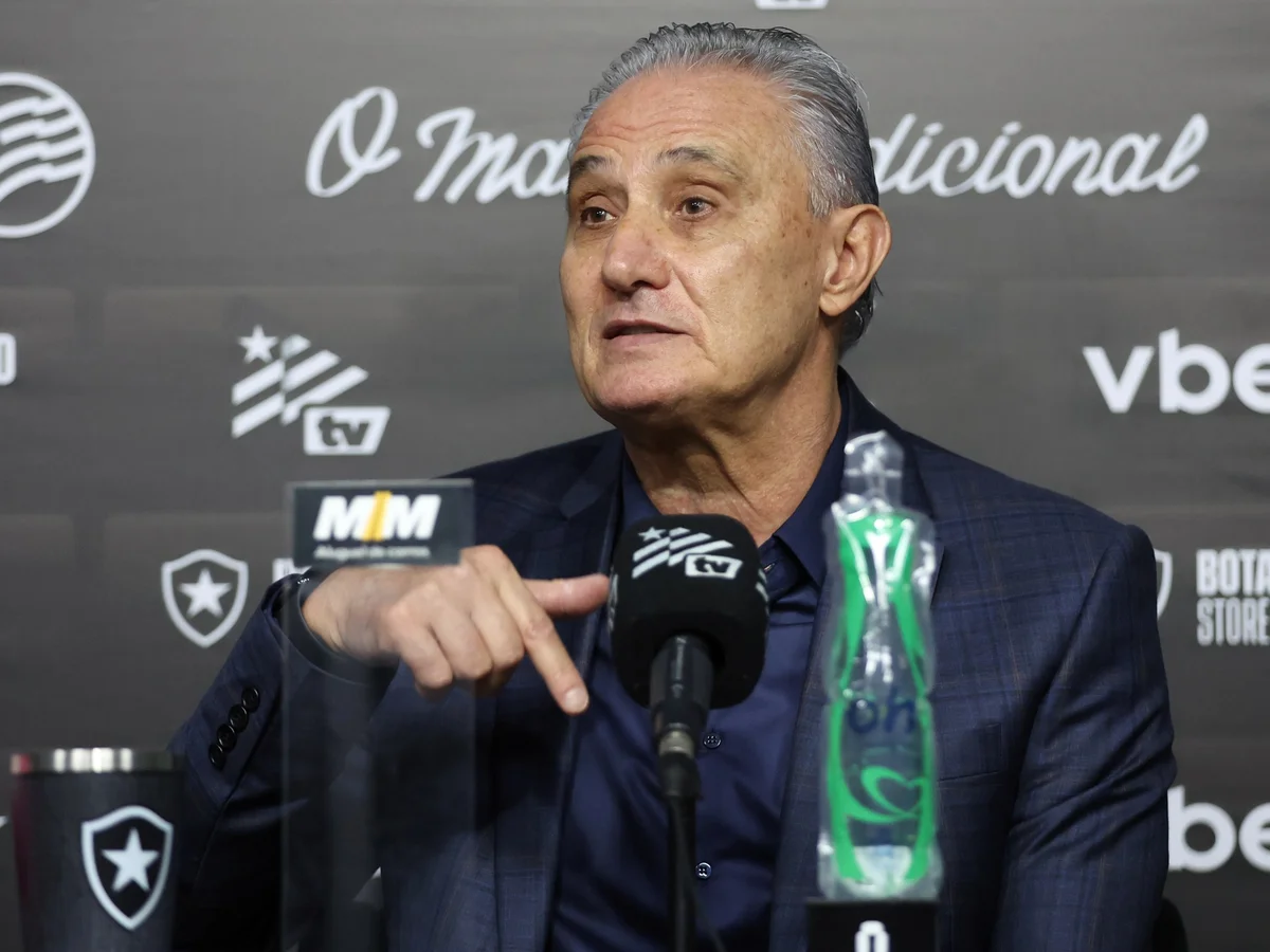 Tite é apresentando no Botafogo e diz estar readaptado ao futebol de clubes