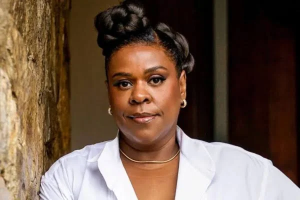 Fora de Avenida Brasil 2, Cacau Protásio desabafa: "Respeito as decisões"