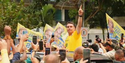 Em agenda no Rio, Flávio Bolsonaro cobra divulgação de investigações sobre Lula, Master e INSS Foto: Charles Vieira/Campanha Flávio Bolsonaro