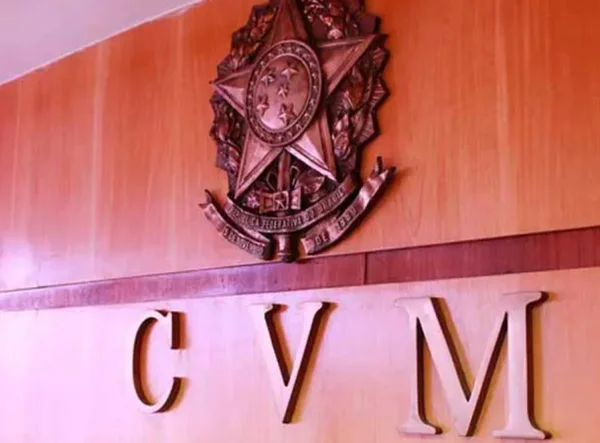 Dino dá 90 dias para União revisar regras da CVM após falhas em caso Master
