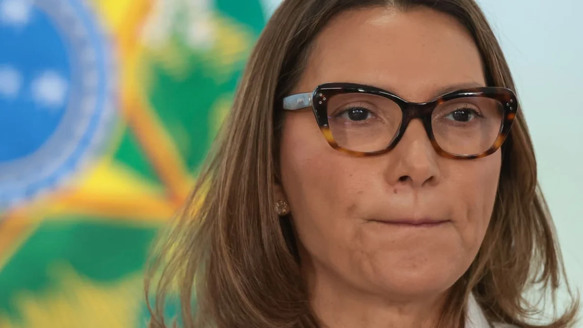 Janja critica bolsonarismo e afirma: “Não vamos voltar para as trevas”