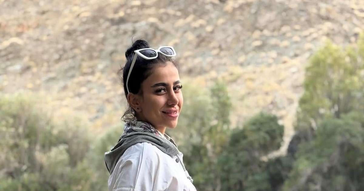 Condenada à morte aos 21 anos por participar de protestos, iraniana aguarda execução