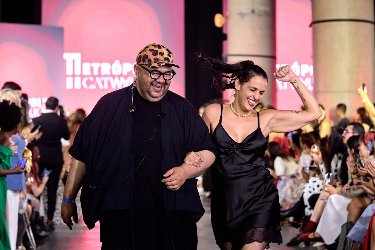 foto com cor. metrópoles catwalk - metrópoles