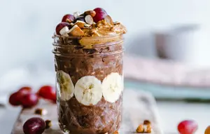Jangan Asal Makan Sebelum Berkendara, 10 Makanan Ini Bisa Bikin Ngantuk
