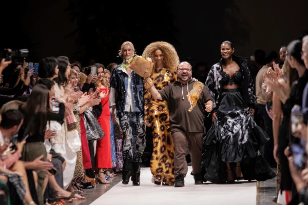 Metrópoles Catwalk recebe coleção Vento Forte de George Azevedo hoje (17/9)