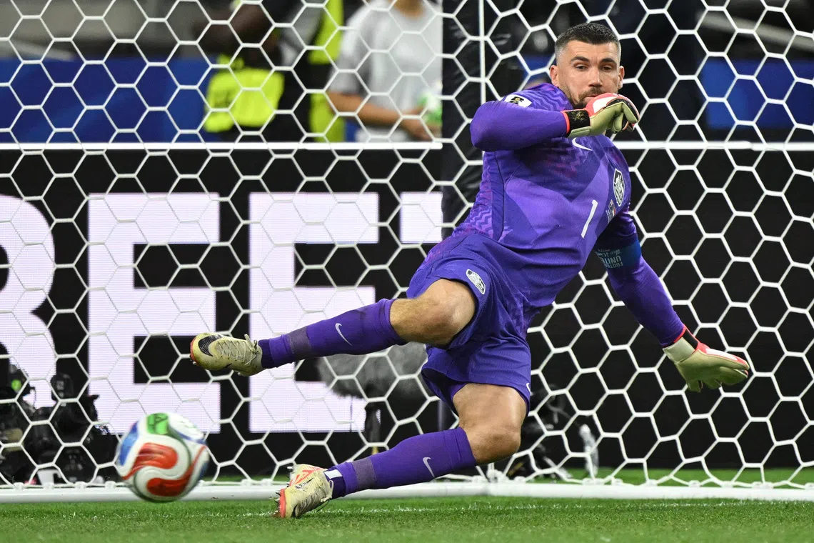 Soccer Football - FIFA World Cup 2026 - Round of 32 - Australia v Egypt - Dallas Stadium, Arlington, Texas, U.S. - July 3, 2026 Australia's Mathew Ryan concedes a penalty during the penalty shootout IMAGN IMAGES via Reuters/Jerome Miron