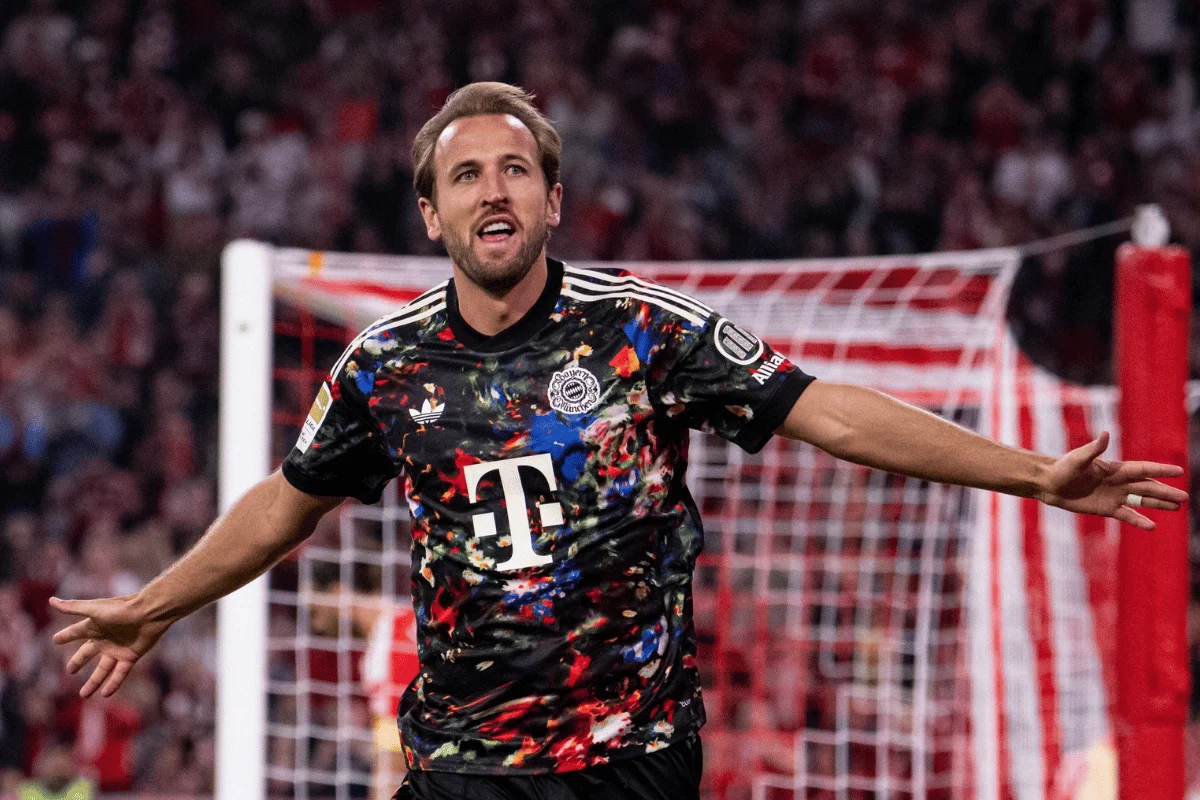 Harry Kane comemora gol pelo Bayern de Munique