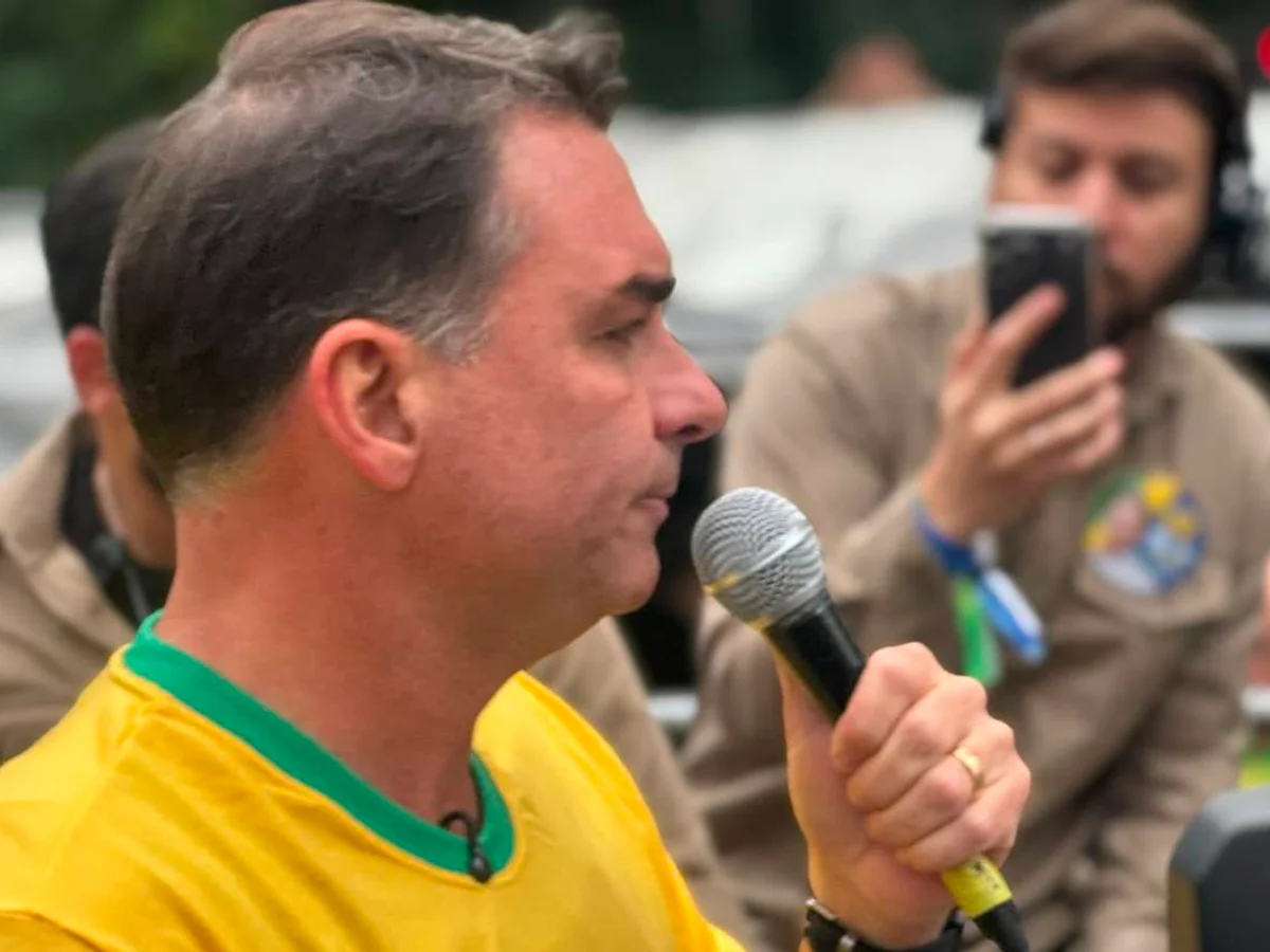 Flávio acusa Dino de usar inquérito das emendas para interferir em eleições