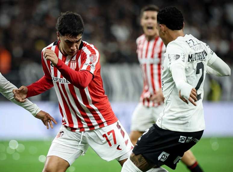 Bidu sobre pênalti de Memphis Depay: "Ninguém conversou ainda"