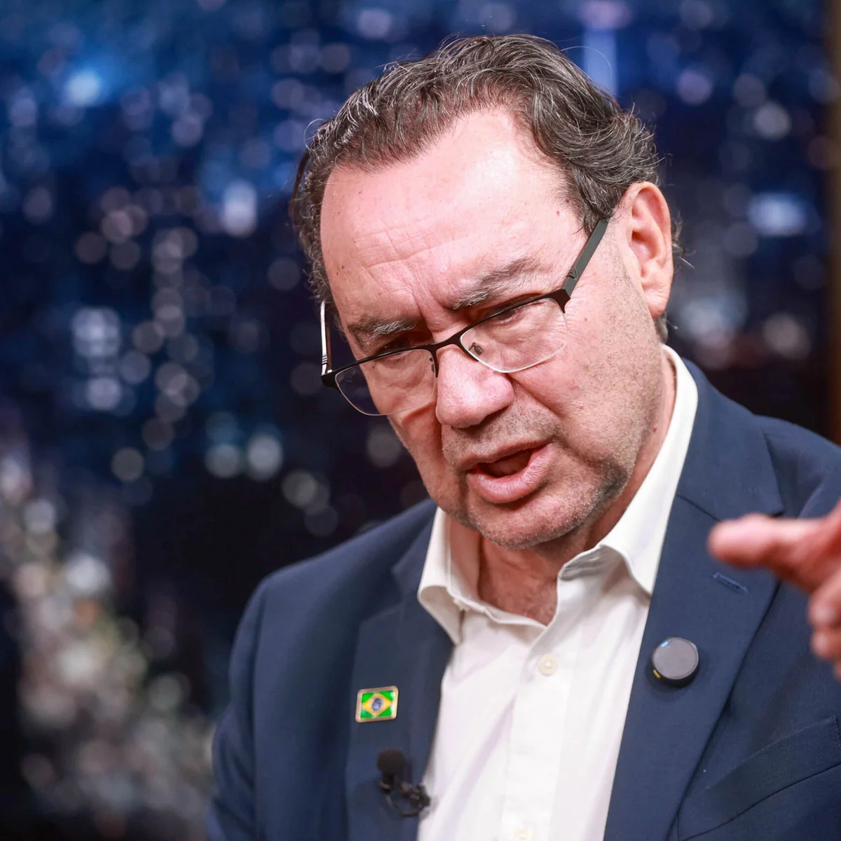 "Lula ama o cargo, não os pobres", diz Cury ao falar sobre Bolsa Família