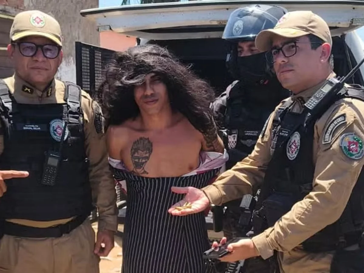 PB: polícia apreende adolescente ligado a matador preso vestido de mulher