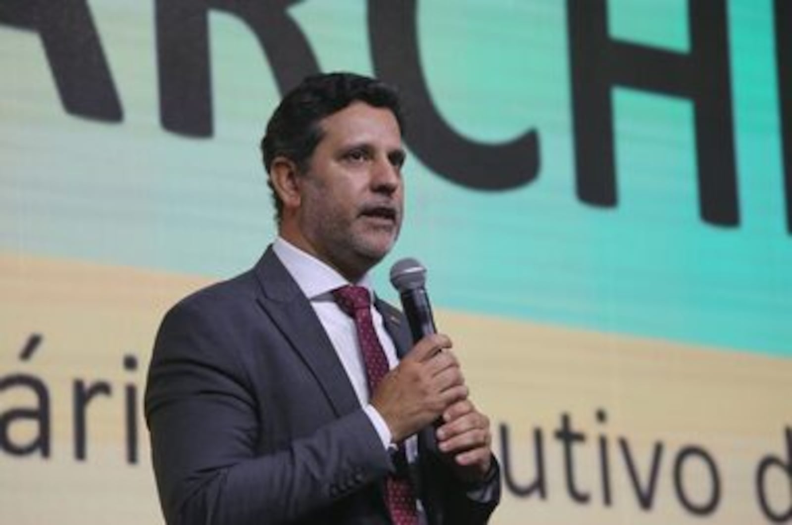 Incentivo financeiro funciona como poupança e exige frequência mínima de 80% nas aulas Fábio Nakamura/MEC - Arquivo