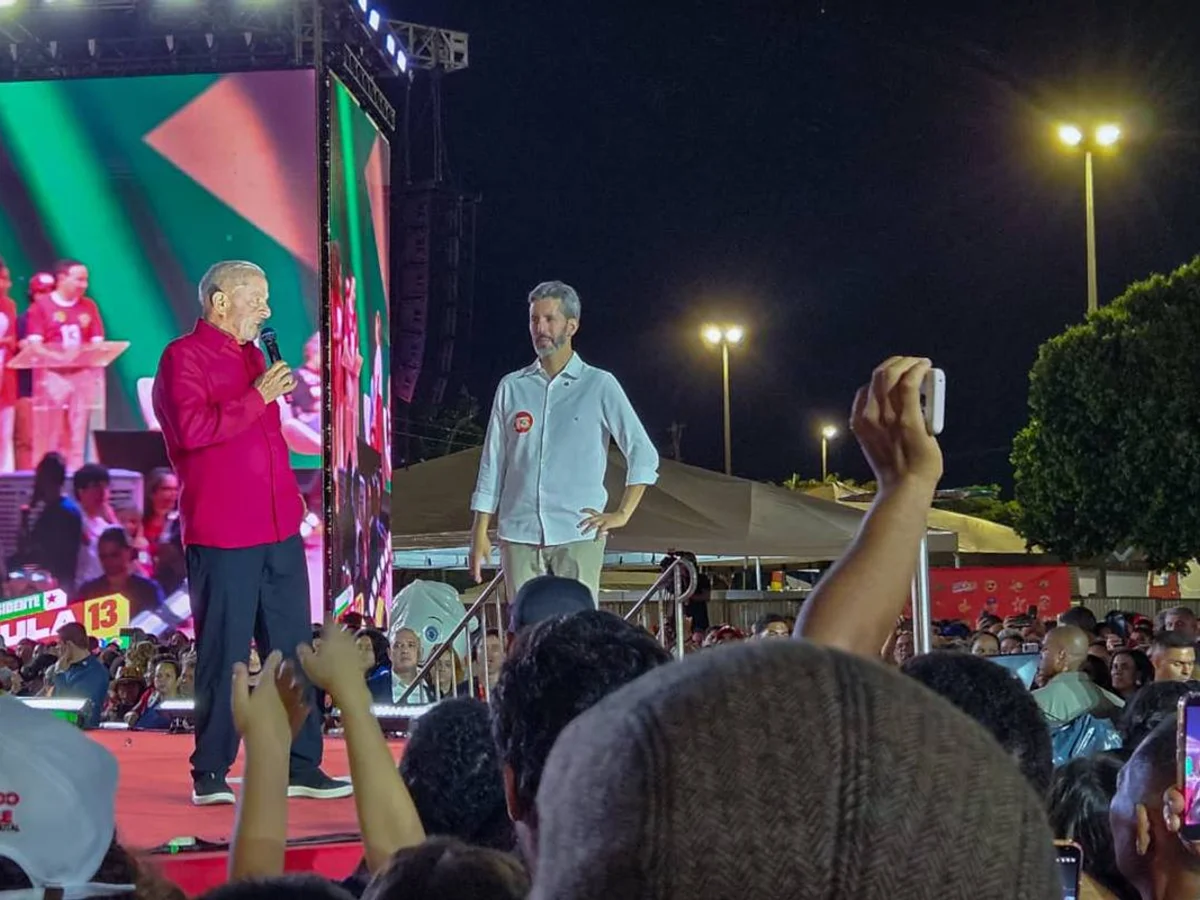 "Lula é o presidente do DF", diz Grass em ato do PT em Ceilândia