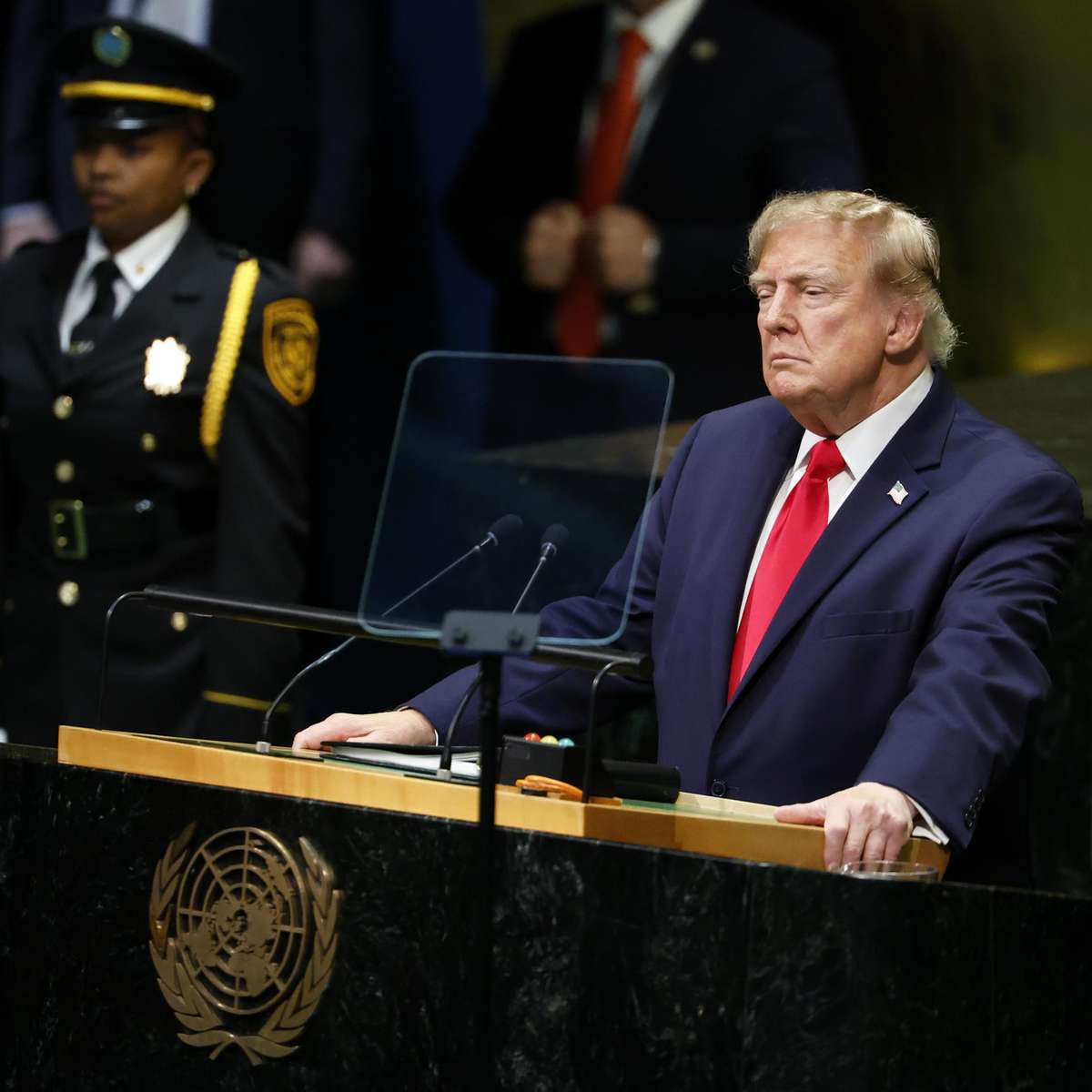 Na ONU, Trump faz discurso de autoexaltação, indica que Cuba é próximo alvo e diz que IA deveria se chamar "Super Inteligência"