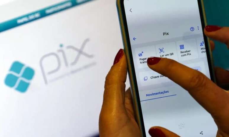 BC altera regras e libera Pix Automático em contas-salário; saiba o que muda