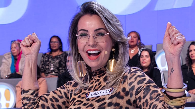 Tom Cavalcante reúne famosos em busca de um prêmio de até R$ 300 mil no Acerte ou Caia! deste domingo (20)
