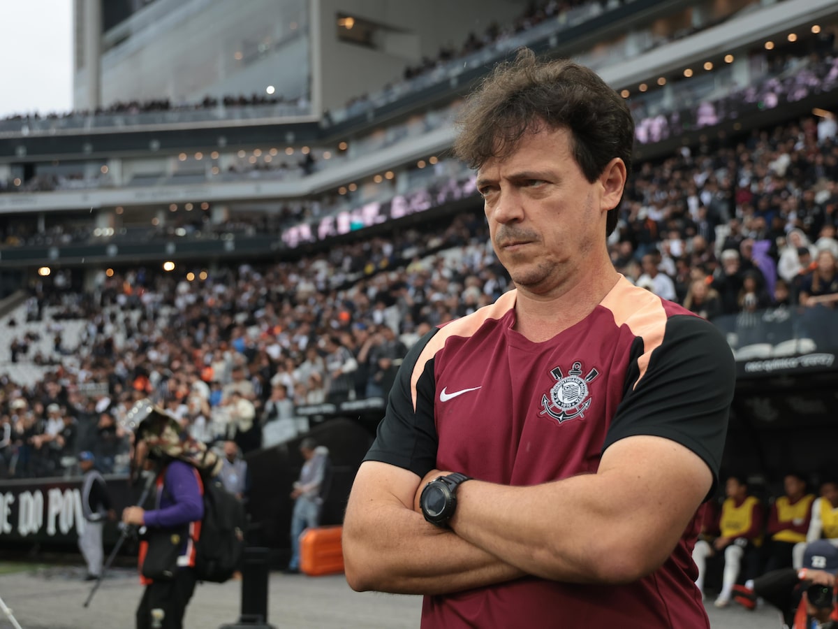 Jejum e aproveitamento do Corinthians atingem ponto de ruptura que causou últimas quedas de Diniz
