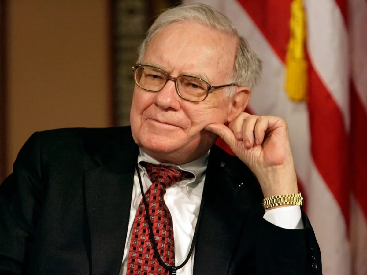 Megainvestidor Warren Buffett se aposenta e filho assume Berkshire Hathaway