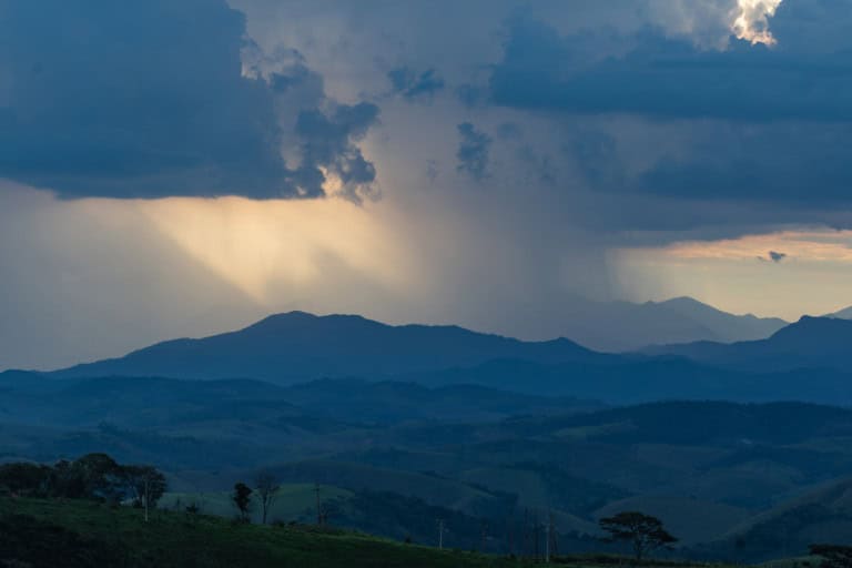 Primavera começa nesta semana com previsão de mais calor e tempestades em todo o Brasil