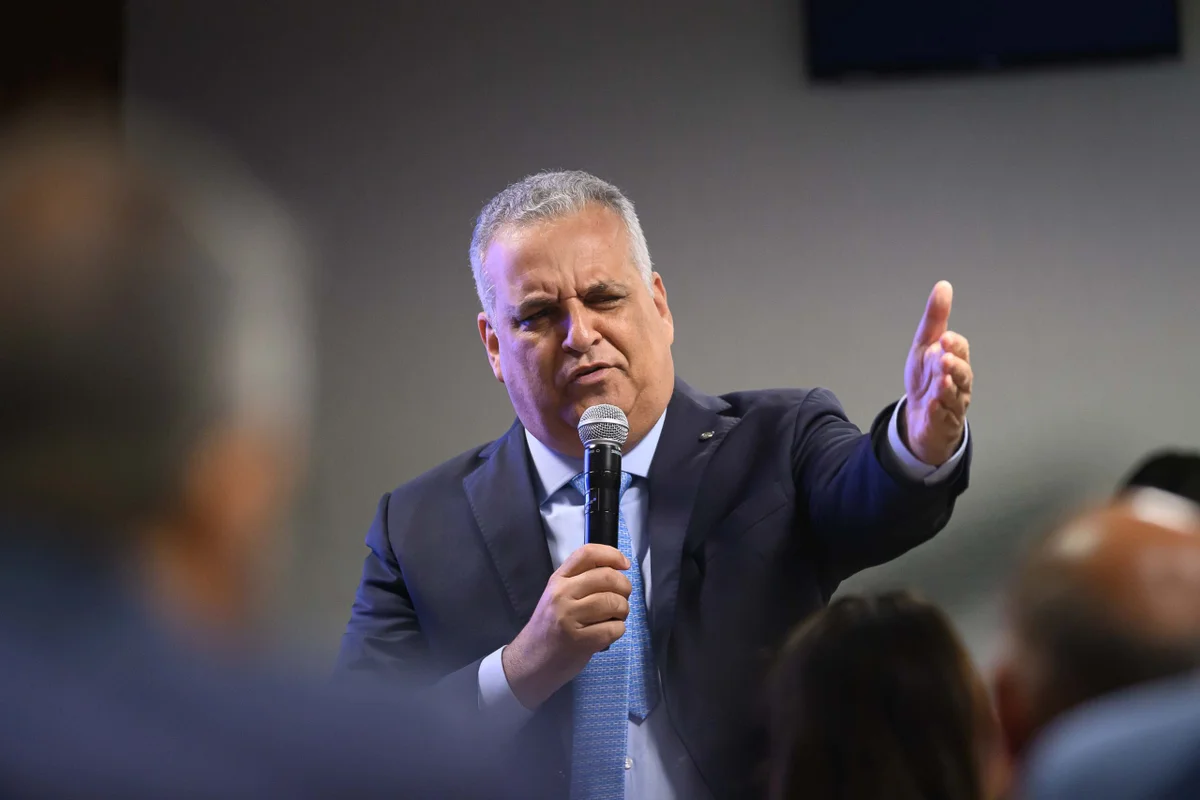 Ala do PL diz que agenda do vice de Flávio foi suspensa por falta de quórum
