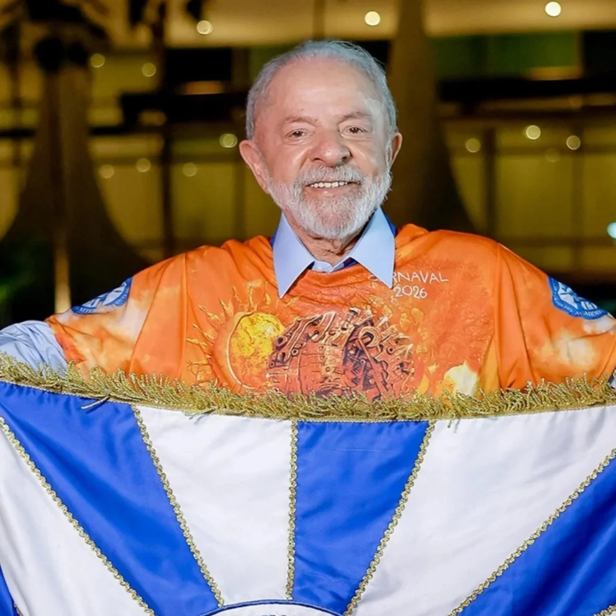 TSE aceita ação de Flávio contra Lula por desfile no Carnaval de 2026
