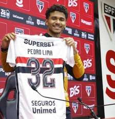 Pedro Lima chegou ao São Paulo por empréstimo do Wolverhampton – Foto: Rubens Chiri/São Paulo FC / Jogada10