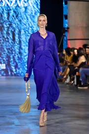 Victor Dzenk, Sun Rose e Almacor levam diversidade ao Metrópoles Catwalk