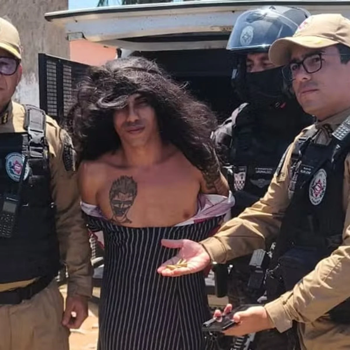 PB: polícia apreende adolescente ligado a matador preso vestido de mulher