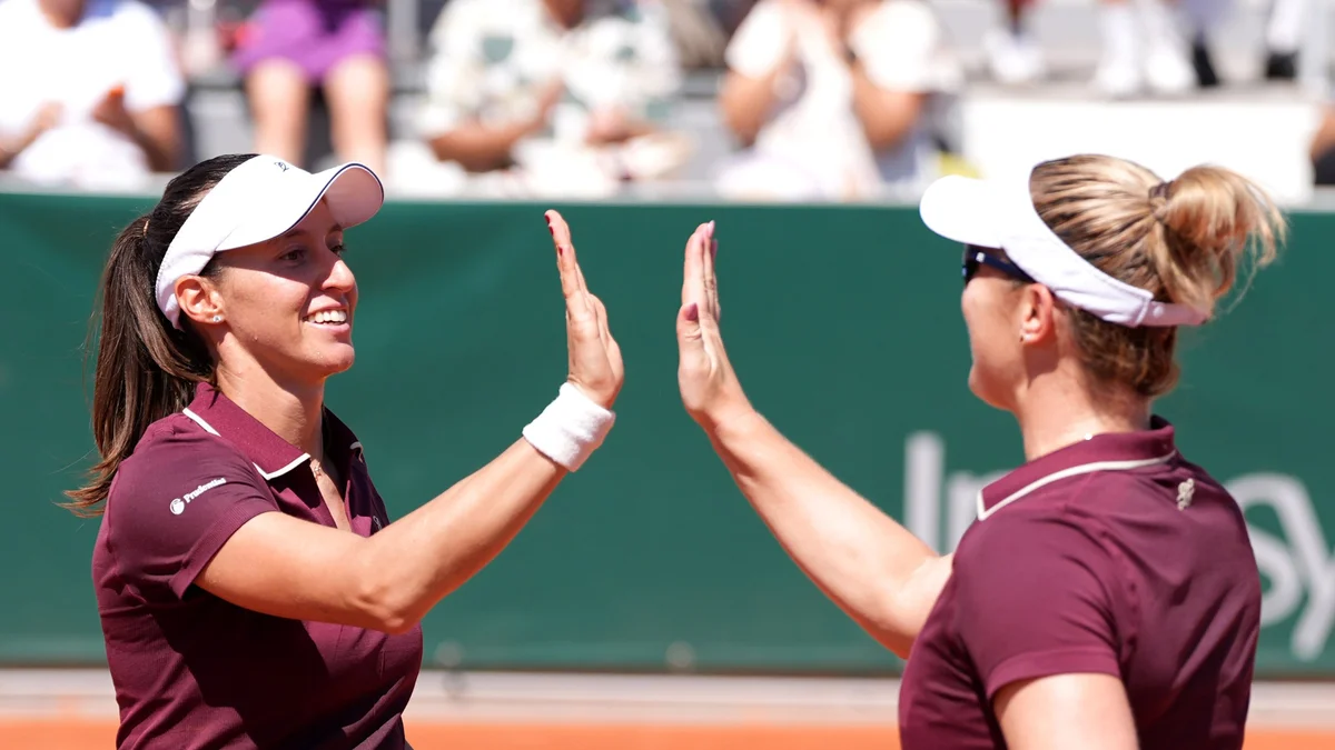 Luisa Stefani conquista bicampeonato nas duplas do SP Open com Dabrowski