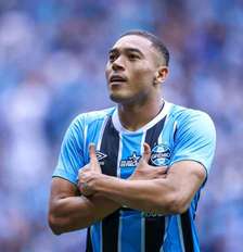 Imagem da matéria: Empate pode tirar o Vasco da zona de rebaixamento do Brasileiro