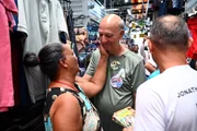 Arruda diz que pretende dar fim à licitação para boxes de feiras do DF