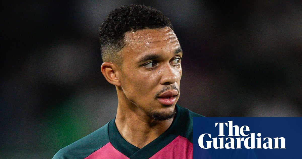 Trent Alexander-Arnold retorna à convocação da Inglaterra com Palmer enquanto Ngumoha é escolhido