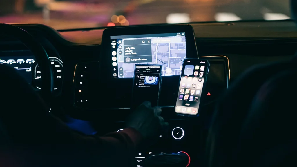 3 tecnologias que mais irritam do que ajudam quem tem carro