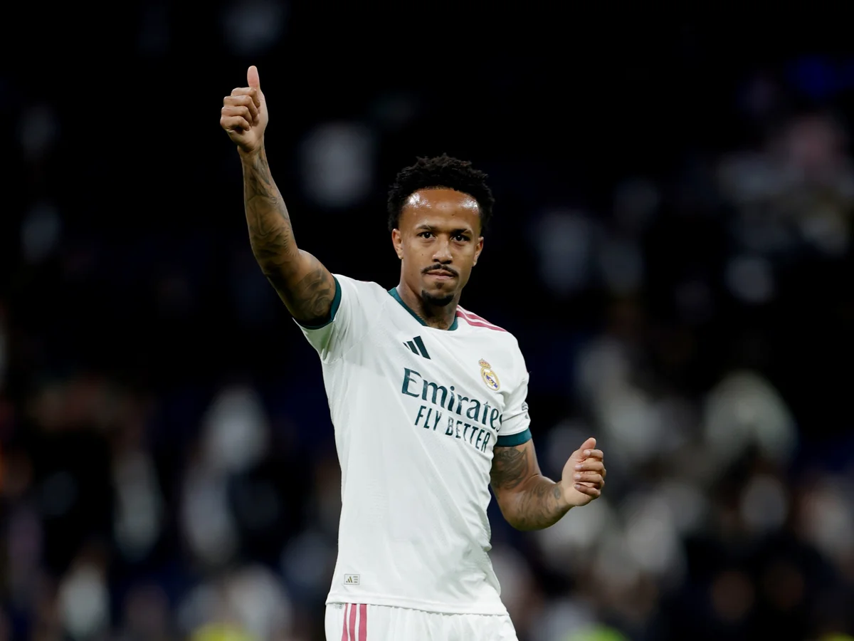 Éder Militão comemora retorno aos gramados após lesão que o tirou da Copa