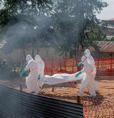 De acordo com o governo congolês, foram registrados 6186 casos confirmados e 3007 mortes desde que o surto foi declarado, em meados de maio Foto: Stringer/Anadolu via Getty Images