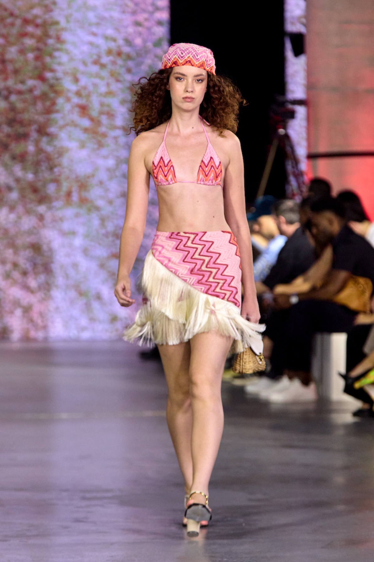 Sunrose apostou nas franjas para beachwear