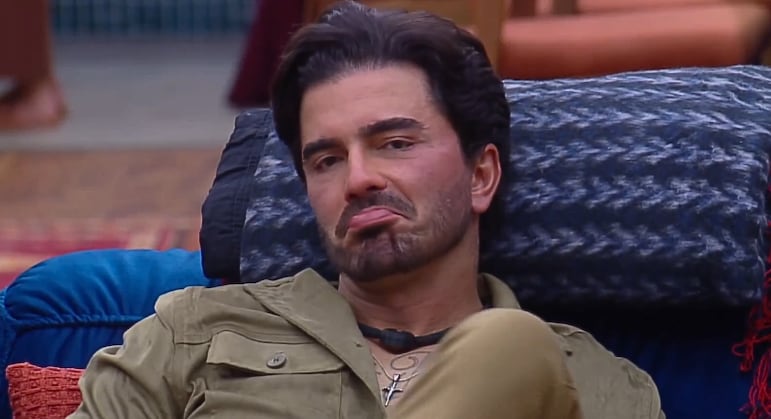Ariela, Renê ou Thaíde, quem você quer salvar da eliminação de A Fazenda? Vote agora!