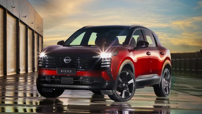 Nissan faz queima e vende Kicks Sense por preço de Kait; veja condições