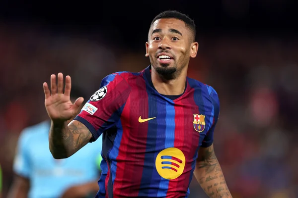 Barcelona: sem Raphinha, Gabriel Jesus será titular contra o Getafe - destaque galeria