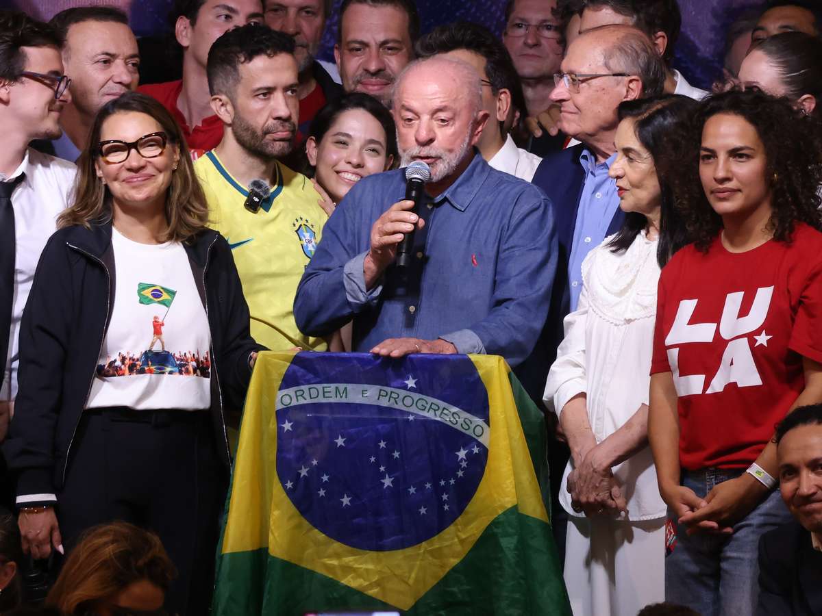 Lula é parabenizado por líderes internacionais após reeleição