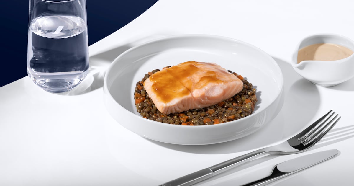 Air France reúne seis grandes nomes da gastronomia francesa para novos menus nos voos de longa distância