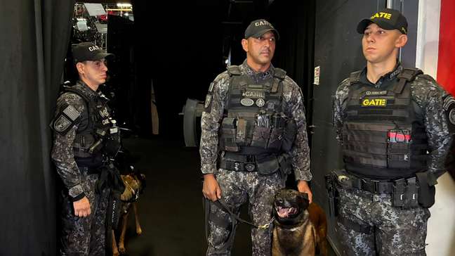 Provocações, bronca e falso alarme de bomba: o debate entre Flávio Bolsonaro e Lula em 7 pontos