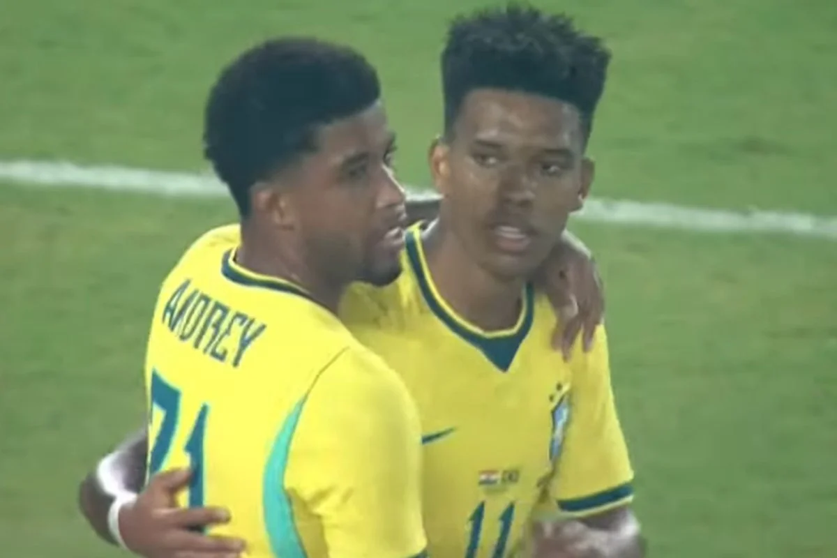 Print da transmissão de Brasil e Índia - Metrópoles