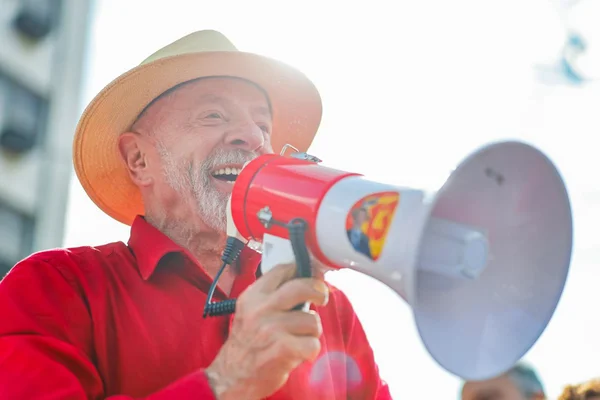 Campanha de Lula aposta em crescimento de votos no Nordeste com mobilização - destaque galeria