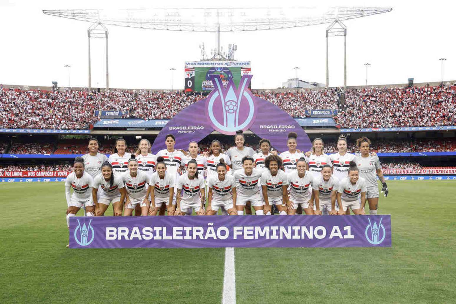 Soberanas fazem hist&oacute;ria diante de 49 mil torcedores no Morumbi &ndash;
