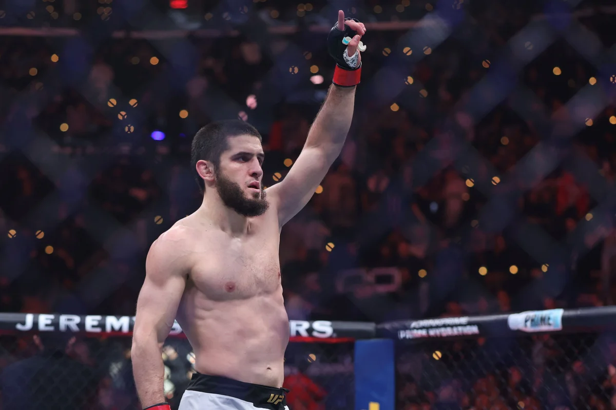 UFC: campeão do meio-médio, Makhachev explica por que negou luta com Prates